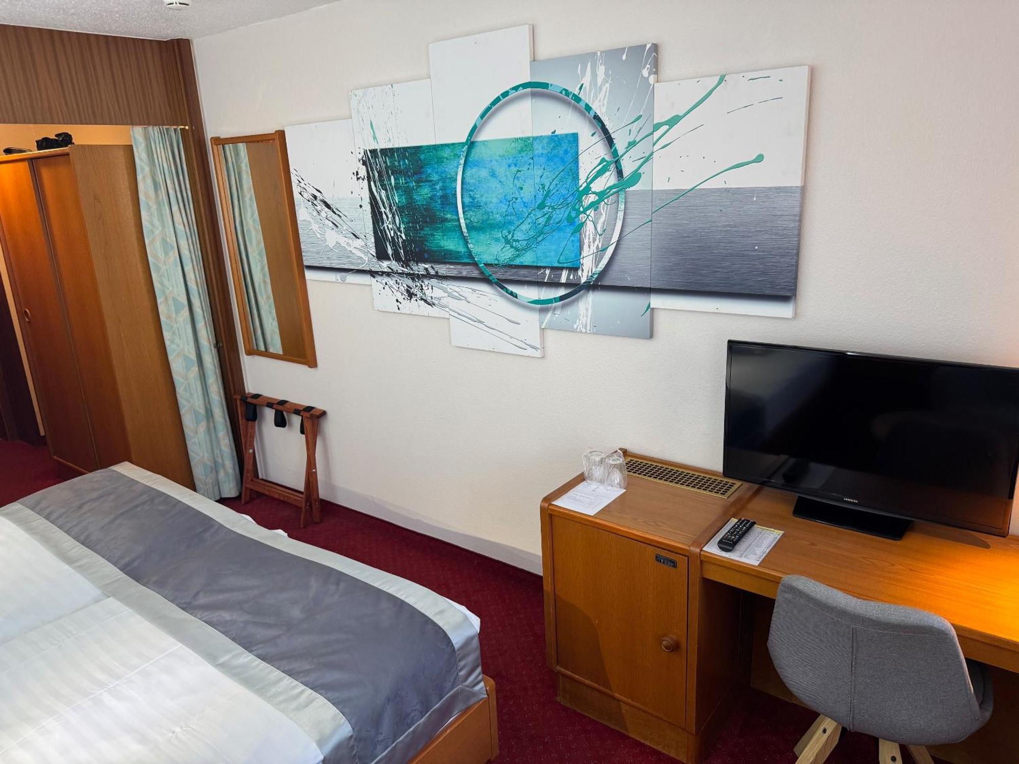 Hotel Des Trois Rois Le Locle Zewnętrze zdjęcie